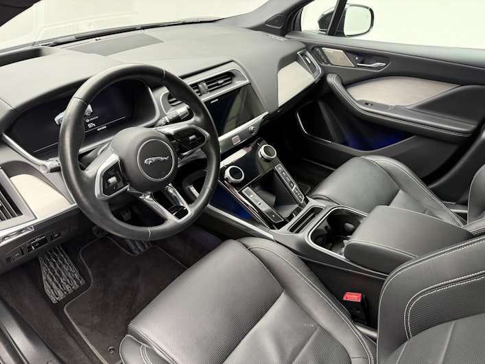 Vehicle image JAGUAR I-PACE