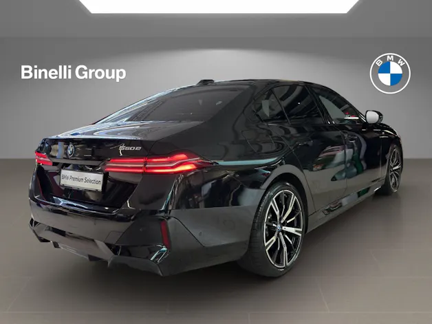 BMW 550e xDrive M Sport