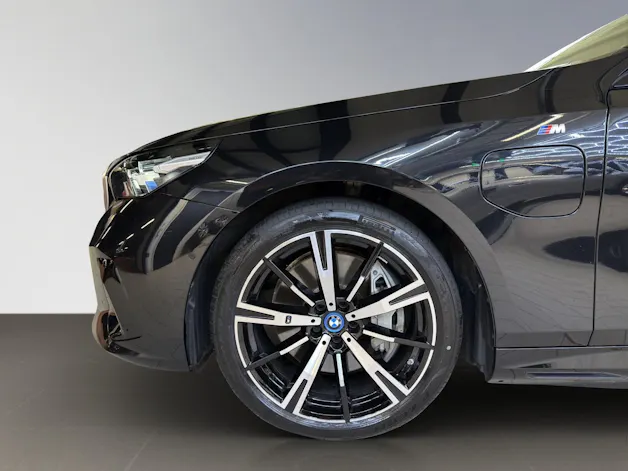 BMW 550e xDrive M Sport