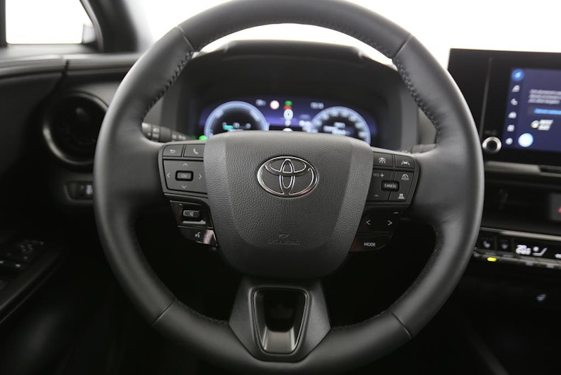 Vehicle image TOYOTA C-HR