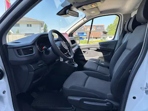 Nissan Primastar Kaw. 3.0 t L1 H1 2.0 dCi 130 Acenta