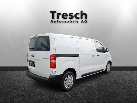 Vehicle image 3 Vehicle image 3