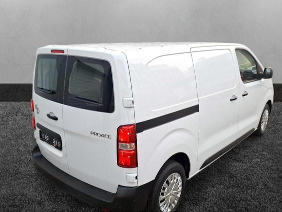 Vehicle image 4 Vehicle image 4