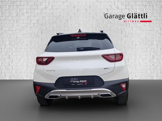 Vehicle image 3 Vehicle image 3