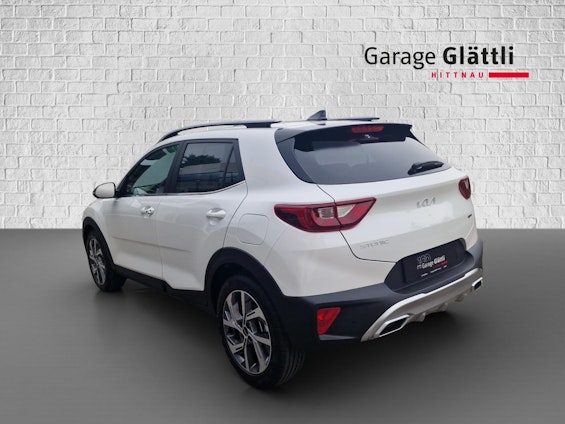 Vehicle image 6 Vehicle image 6