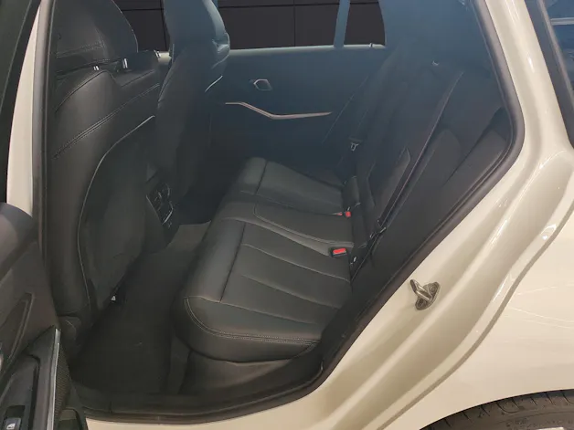 BMW 320d xDrive SAG Touring