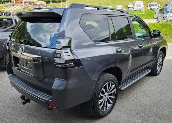 Vehicle image 2 Vehicle image 2