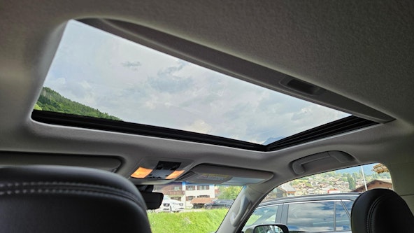 Vehicle image 12 Vehicle image 12