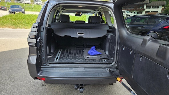 Vehicle image 5 Vehicle image 5