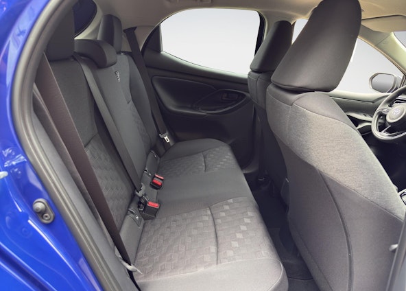 Vehicle image 16 Vehicle image 16