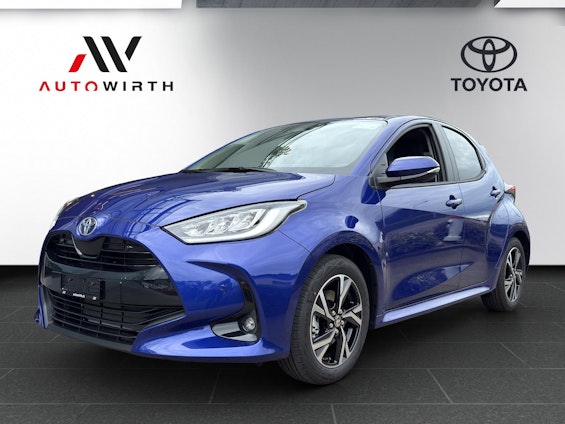 First vehicle image