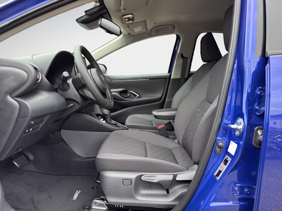 Vehicle image 8 Vehicle image 8