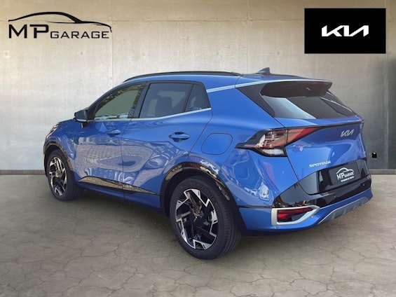 Vehicle image 6 Vehicle image 6