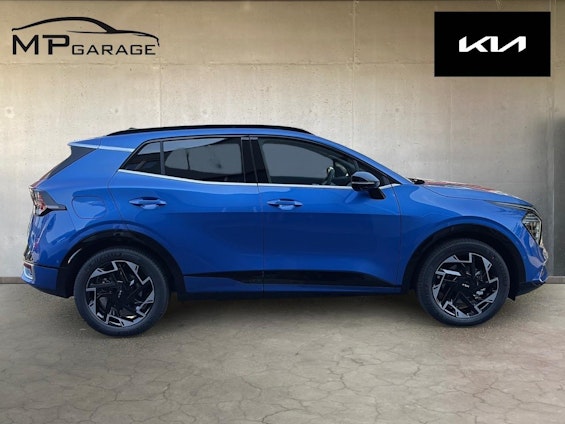 Vehicle image 3 Vehicle image 3