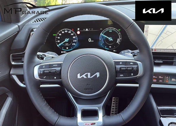 Vehicle image 8 Vehicle image 8