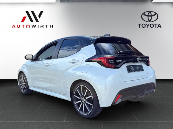 Vehicle image 6 Vehicle image 6