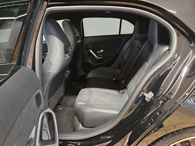 Mercedes-Benz A 250 4Matic AMG Line