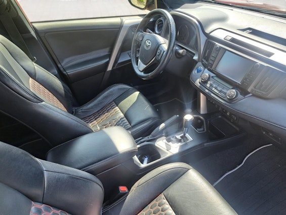 Vehicle image 7 Vehicle image 7