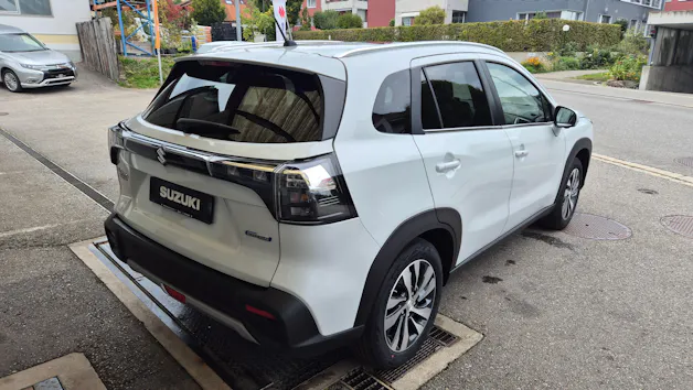 Suzuki S-Cross 1.4 T Compact Top Hybrid 4x4
