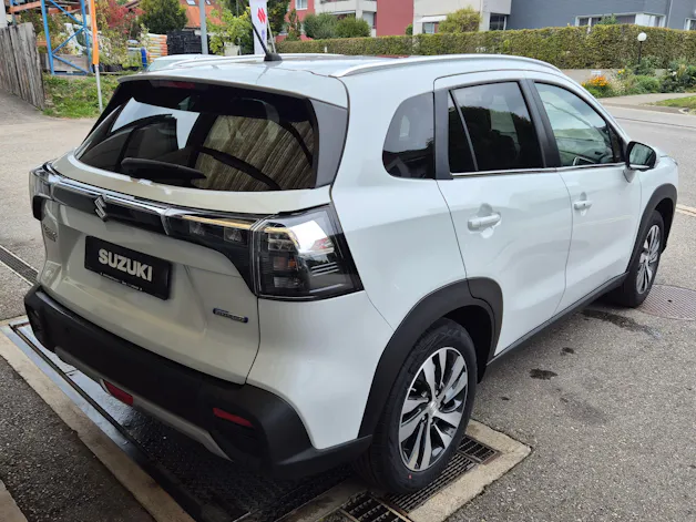Suzuki S-Cross 1.4 T Compact Top Hybrid 4x4