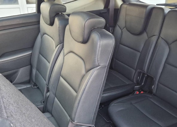 Vehicle image 10 Vehicle image 10