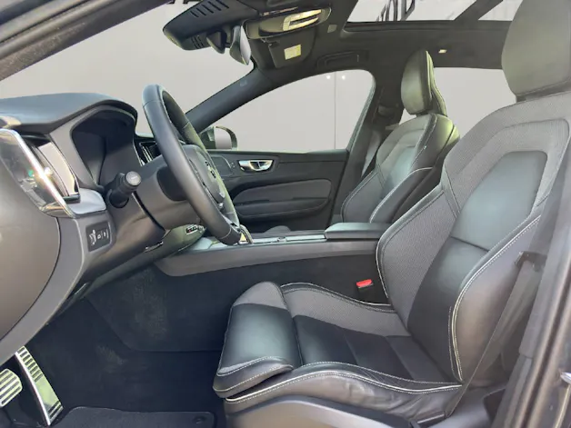Volvo XC60 2.0 T6 TE R-Design eAWD