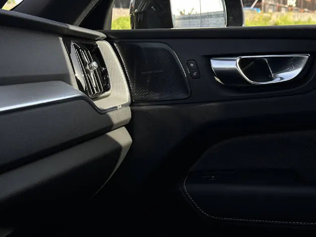 Volvo XC60 2.0 T6 TE R-Design eAWD