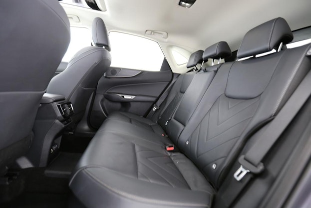 Vehicle image 6 Vehicle image 6