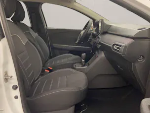 Dacia Sandero expression TCe 90 automat