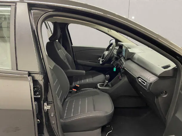 Dacia Sandero expression TCe 90 automat