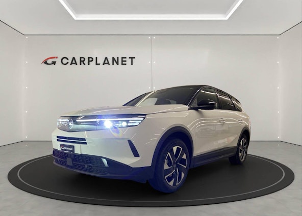 First vehicle image First vehicle image