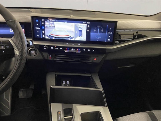 Vehicle image 7 Vehicle image 7