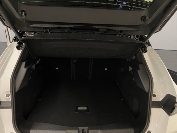 Vehicle image 12 Vehicle image 12