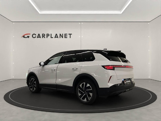 Vehicle image 2 Vehicle image 2