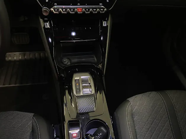 Peugeot 2008 1.2 Hybrid Allure Premium