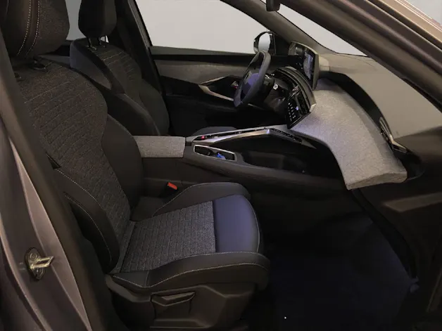 Peugeot 5008 1.2 Hybrid Allure Premium