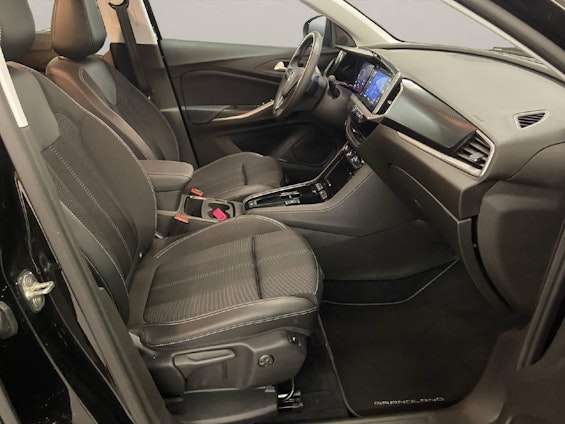 Vehicle image 11 Vehicle image 11