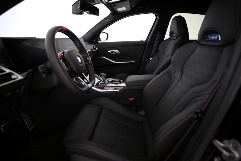 Vehicle image BMW 3 SERIES