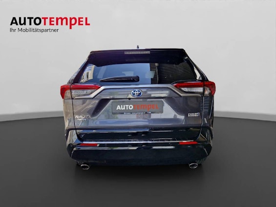 Vehicle image 10 Vehicle image 10