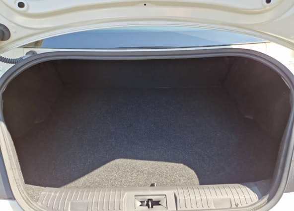 Vehicle image 8 Vehicle image 8