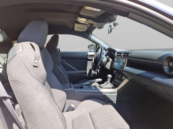 Vehicle image 15 Vehicle image 15