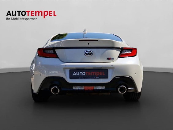 Vehicle image 10 Vehicle image 10