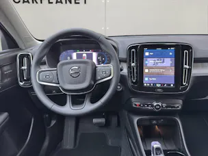 Volvo XC40 2.0 B3 MH Plus Dark