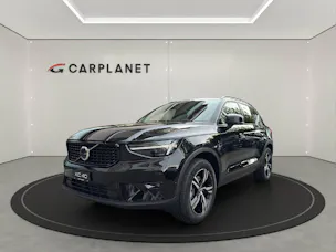 Volvo XC40 2.0 B3 MH Plus Dark
