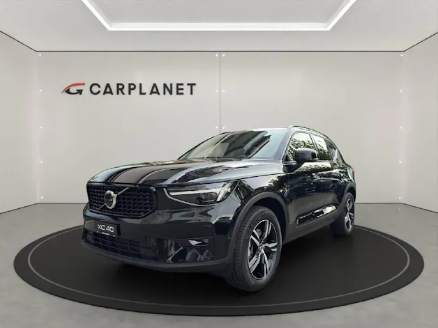 Volvo XC40 2.0 B3 MH Plus Dark