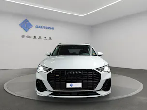 Audi Q3 35 TDI S line quattro S-tronic