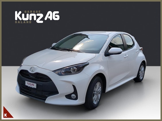 First vehicle image