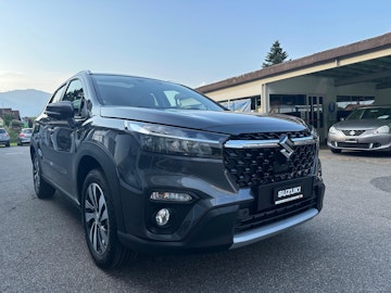 Vehicle image SUZUKI S-CROSS 0