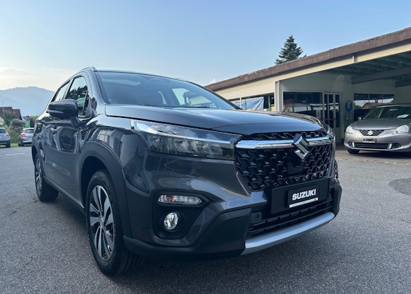 First vehicle image First vehicle image