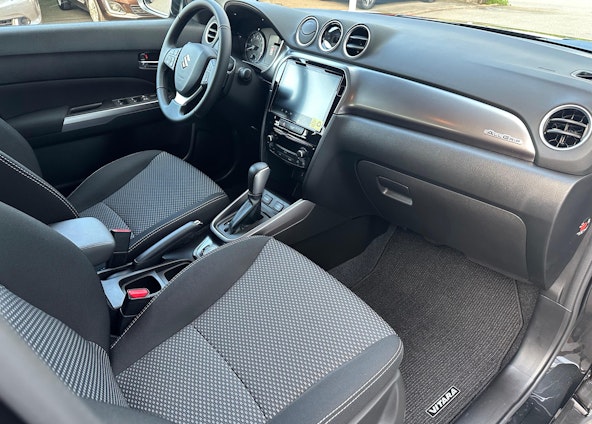 Vehicle image 7 Vehicle image 7